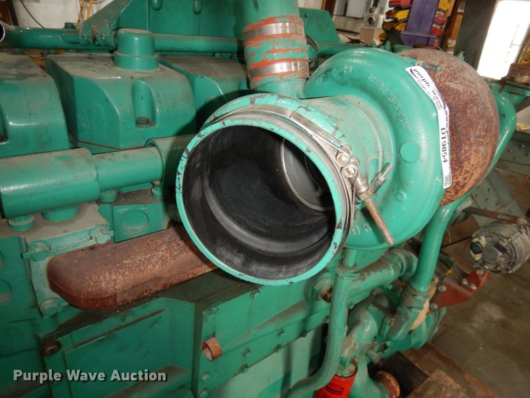 image for item DT9854 Cummins  engine