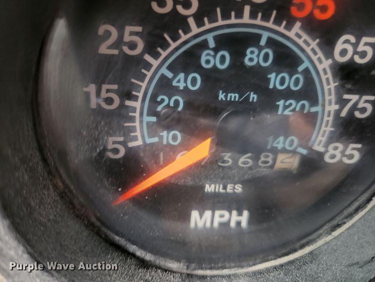 image for item HK9356 1982 International 1954  dump truck