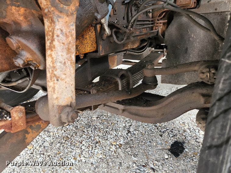 image for item HK9356 1982 International 1954  dump truck