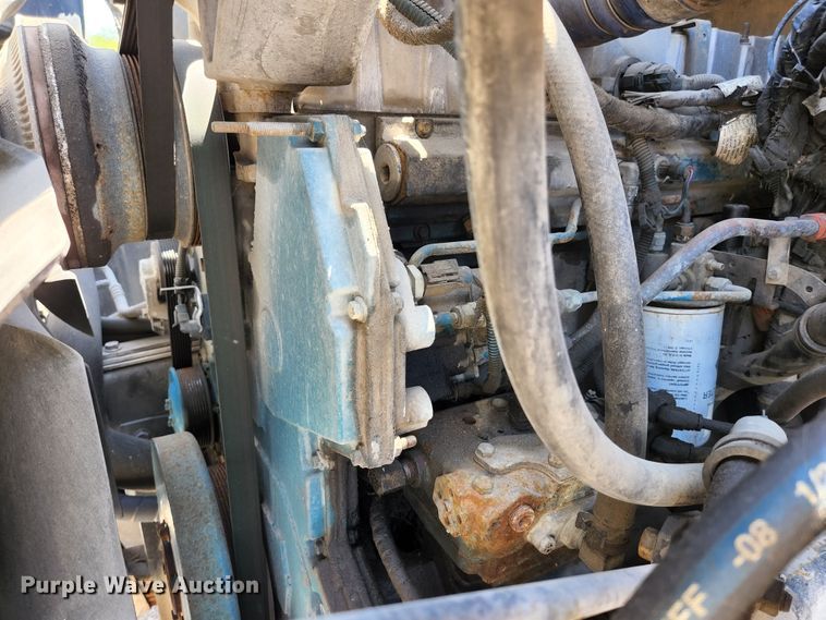 image for item HV9615 2003 International 7400  dump truck