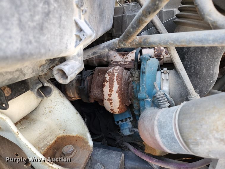 image for item HV9615 2003 International 7400  dump truck