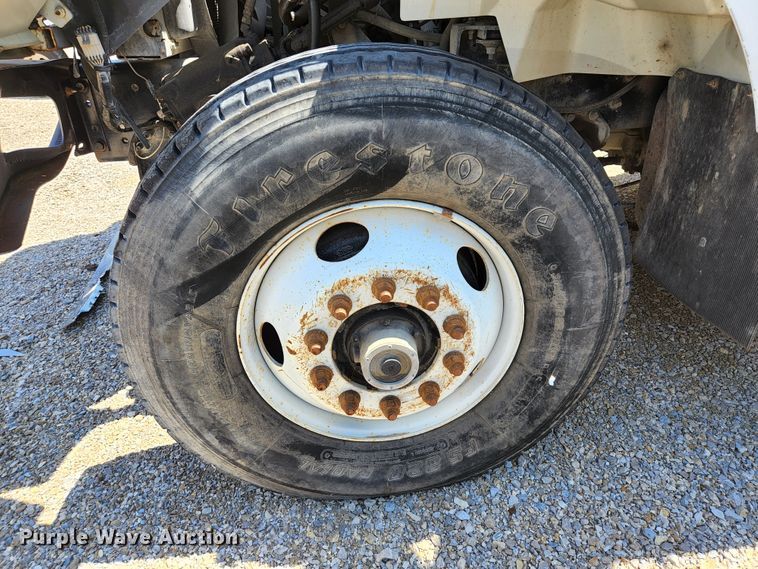 image for item HV9615 2003 International 7400  dump truck