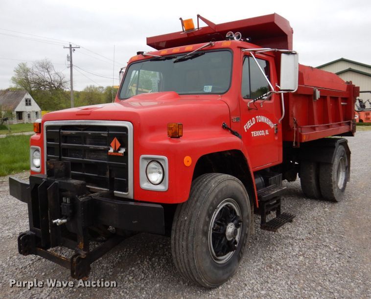 image for item IM9980 1989 International S1954  dump truck
