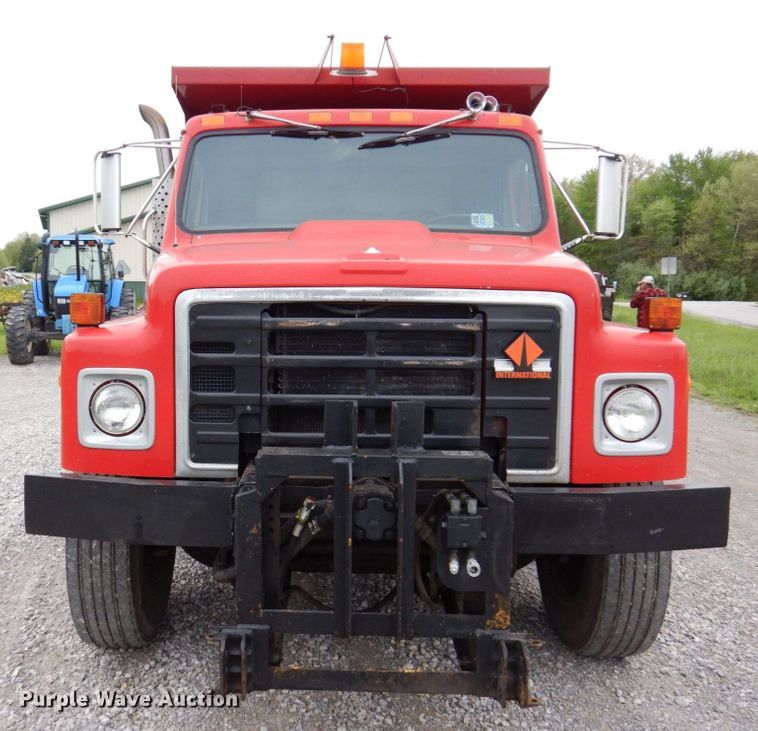 image for item IM9980 1989 International S1954  dump truck