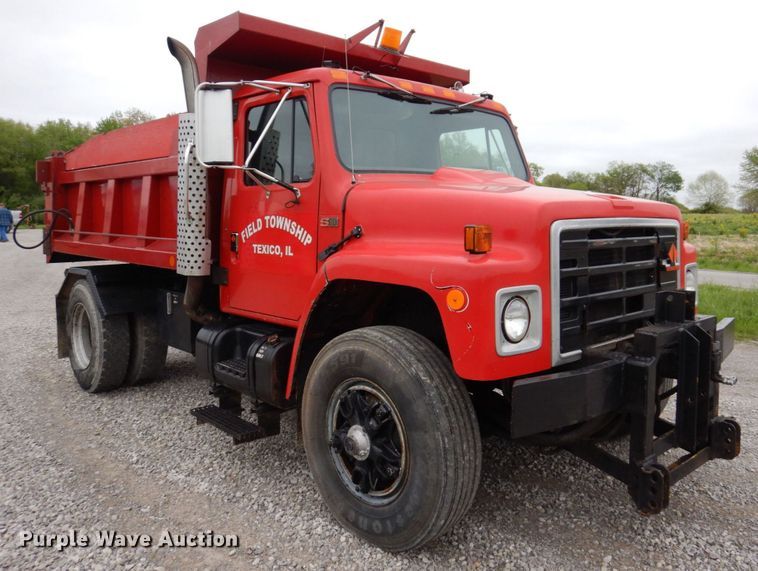 image for item IM9980 1989 International S1954  dump truck
