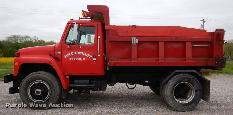 image for item IM9980 1989 International S1954  dump truck