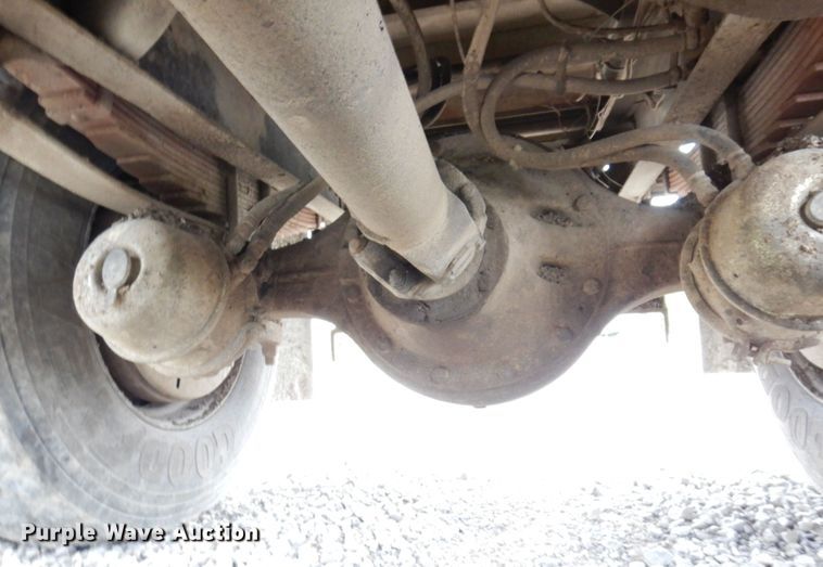 image for item IM9980 1989 International S1954  dump truck