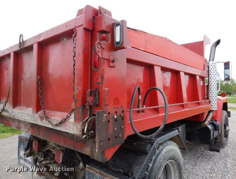 image for item IM9980 1989 International S1954  dump truck