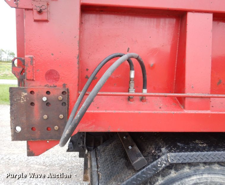 image for item IM9980 1989 International S1954  dump truck