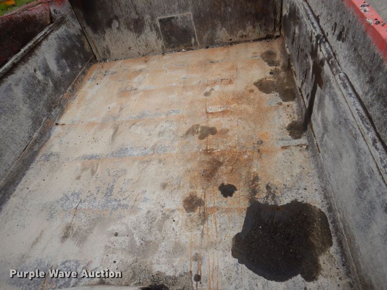 image for item IM9980 1989 International S1954  dump truck