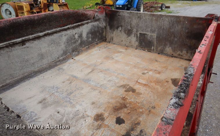 image for item IM9980 1989 International S1954  dump truck