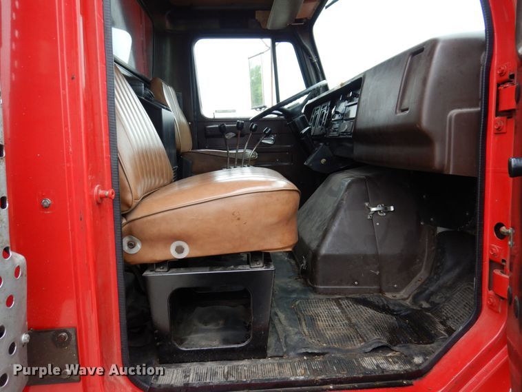 image for item IM9980 1989 International S1954  dump truck