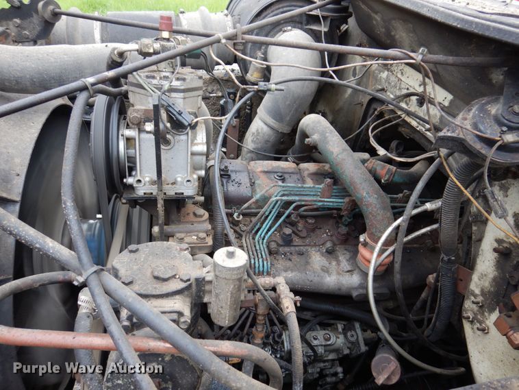 image for item IM9980 1989 International S1954  dump truck