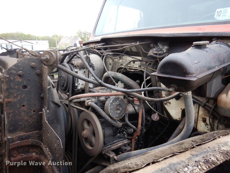 image for item IM9980 1989 International S1954  dump truck