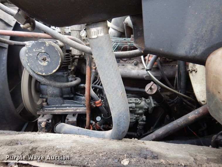 image for item IM9980 1989 International S1954  dump truck