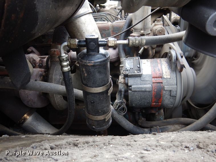 image for item IM9980 1989 International S1954  dump truck