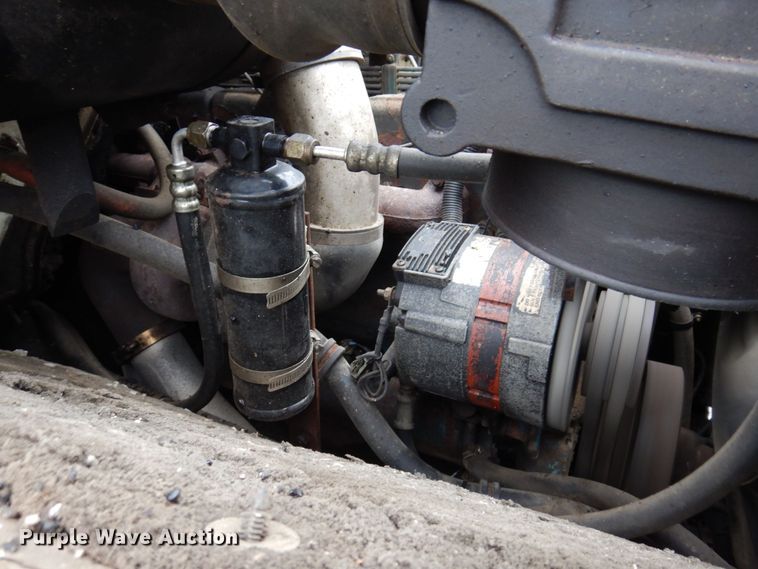 image for item IM9980 1989 International S1954  dump truck