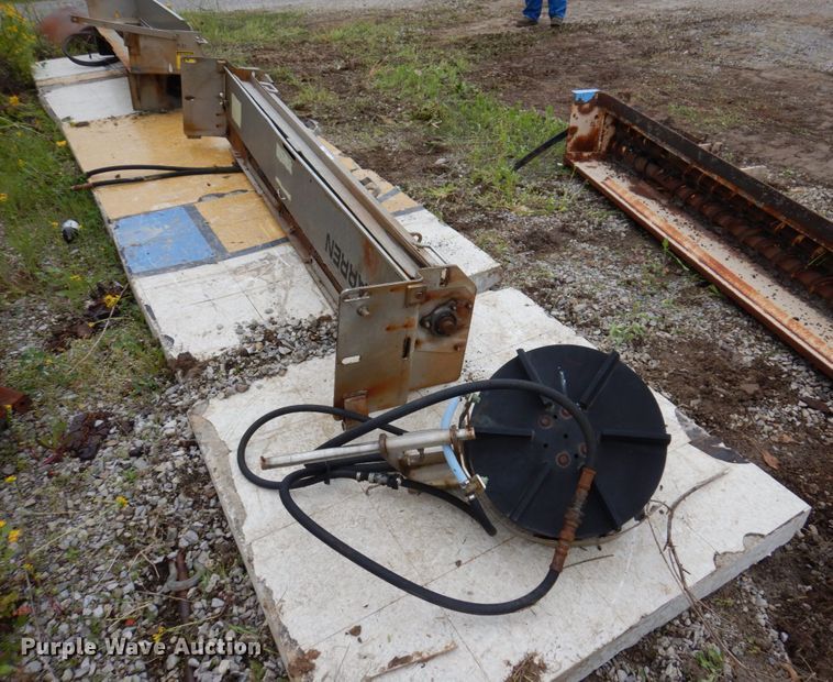 image for item IM9982 (3) end gate spreaders