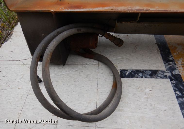 image for item IM9982 (3) end gate spreaders