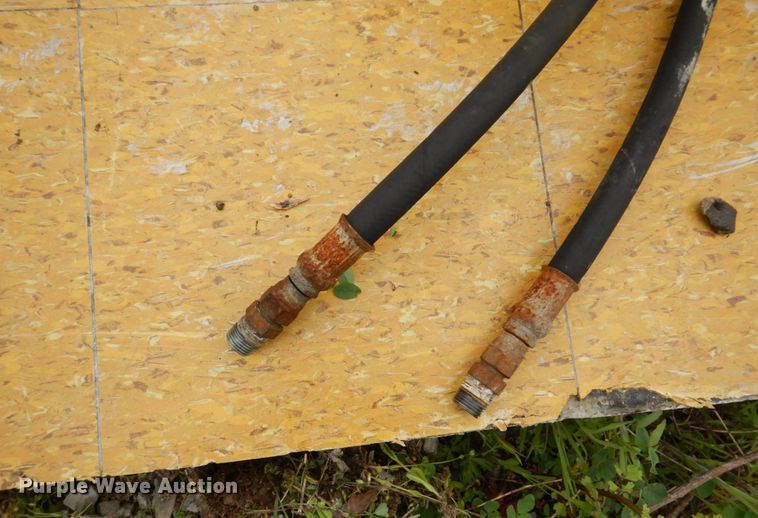 image for item IM9982 (3) end gate spreaders