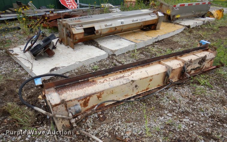 image for item IM9982 (3) end gate spreaders