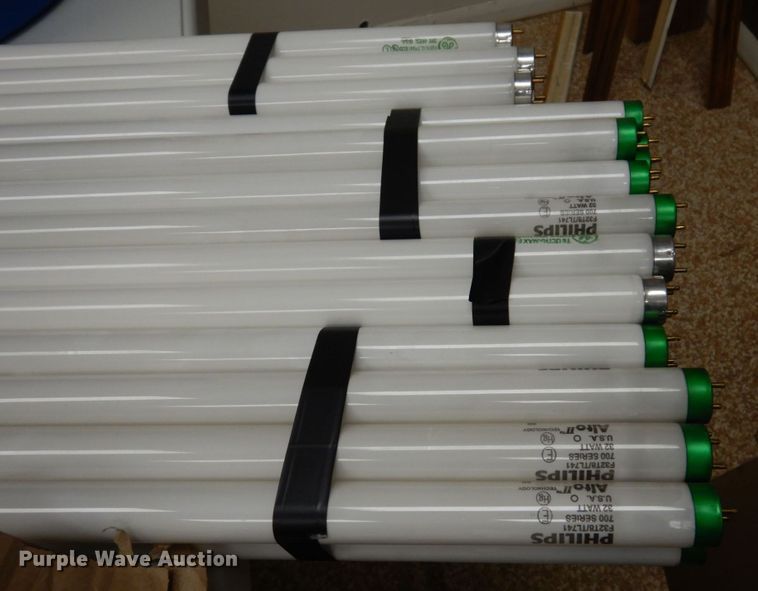 image for item IM9983 (20) light fixtures