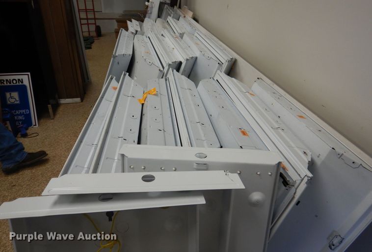 image for item IM9983 (20) light fixtures