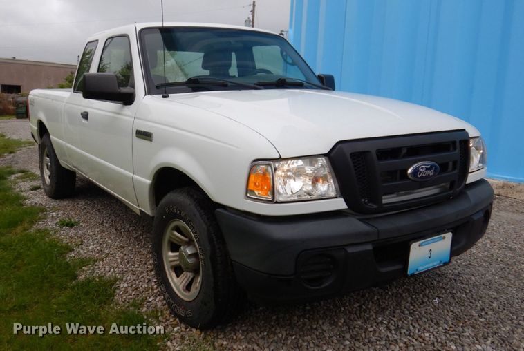 image for item IM9986 2011 Ford Ranger  SuperCab pickup truck