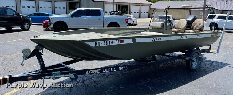 image for item JC9862 2008 Roughneck R2070VTC  boat