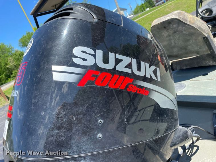 image for item JC9862 2008 Roughneck R2070VTC  boat