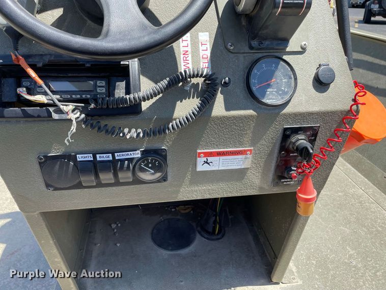 image for item JC9862 2008 Roughneck R2070VTC  boat