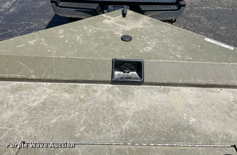 image for item JC9862 2008 Roughneck R2070VTC  boat