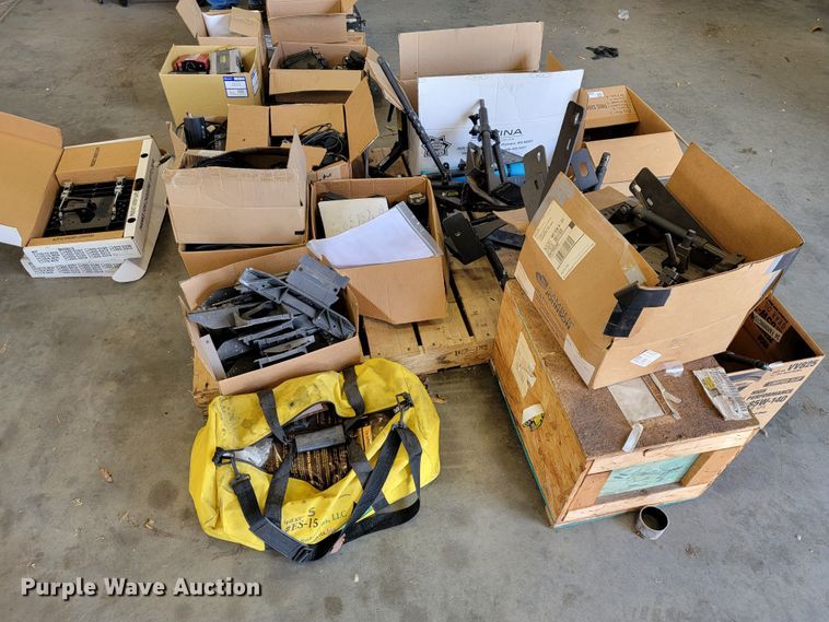 image for item JL9481 Law enforcement equipment