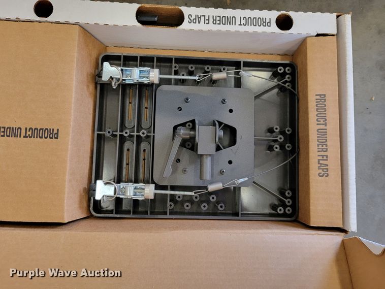 image for item JL9481 Law enforcement equipment