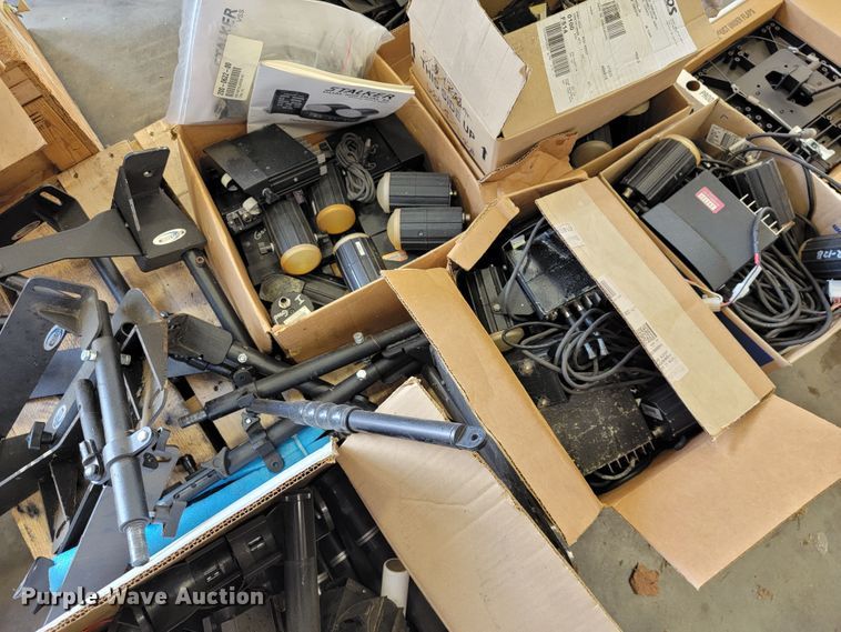 image for item JL9481 Law enforcement equipment