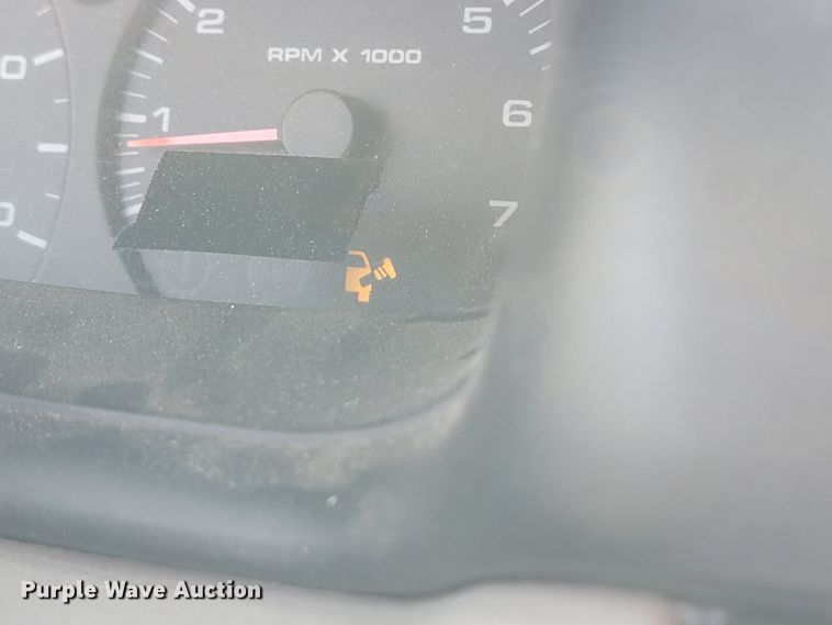 image for item JL9482 2002 Ford Taurus