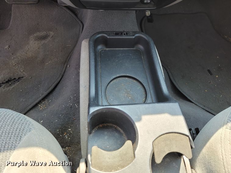 image for item JL9482 2002 Ford Taurus