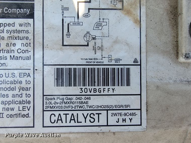 image for item JL9482 2002 Ford Taurus