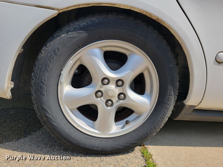 image for item JL9482 2002 Ford Taurus