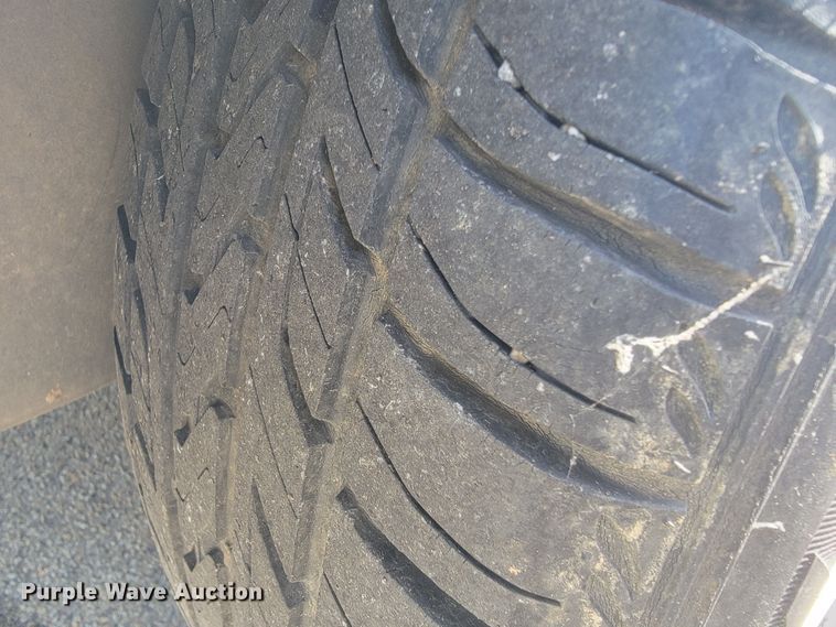 image for item JL9482 2002 Ford Taurus