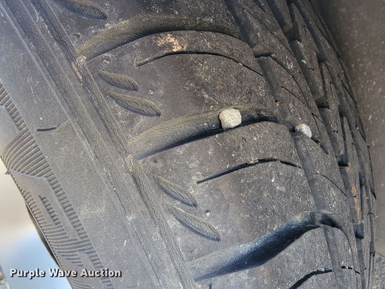 image for item JL9482 2002 Ford Taurus