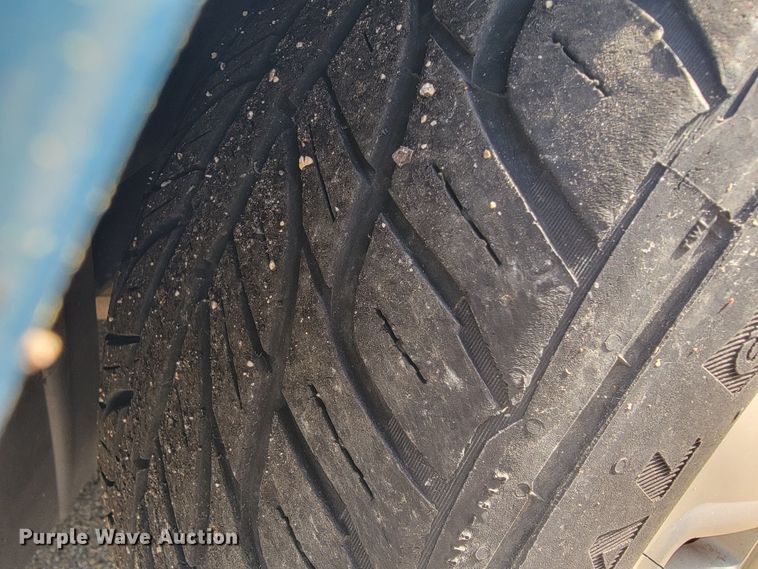 image for item JL9483 2004 Ford Crown Victoria Police Interceptor