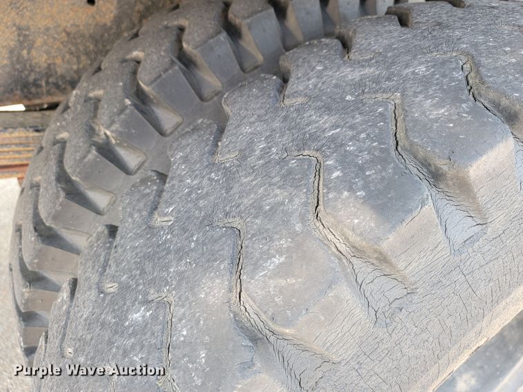 image for item JL9484 1990 GMC TopKick C6000  dump flatbed truck