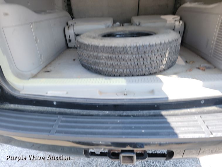 image for item JL9489 2007 Chevrolet Suburban 2500  SUV