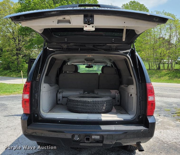 image for item JL9489 2007 Chevrolet Suburban 2500  SUV