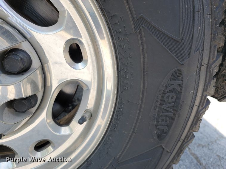 image for item JL9489 2007 Chevrolet Suburban 2500  SUV