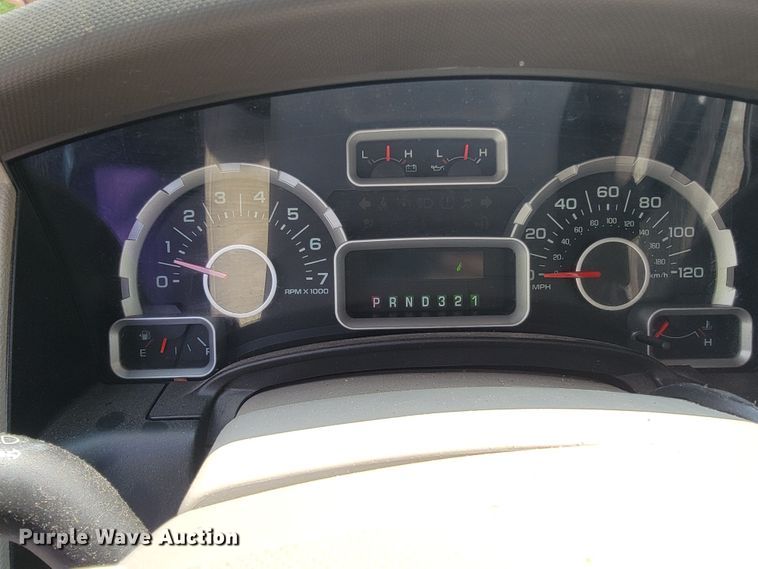 image for item JL9490 2010 Ford Expedition  SUV