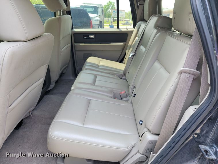 image for item JL9490 2010 Ford Expedition  SUV
