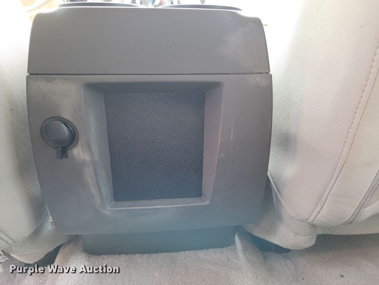 image for item JL9490 2010 Ford Expedition  SUV