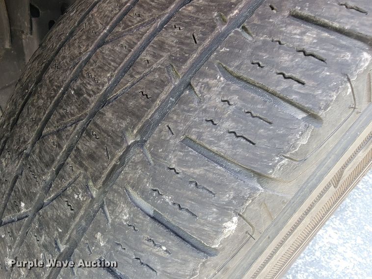 image for item JL9490 2010 Ford Expedition  SUV